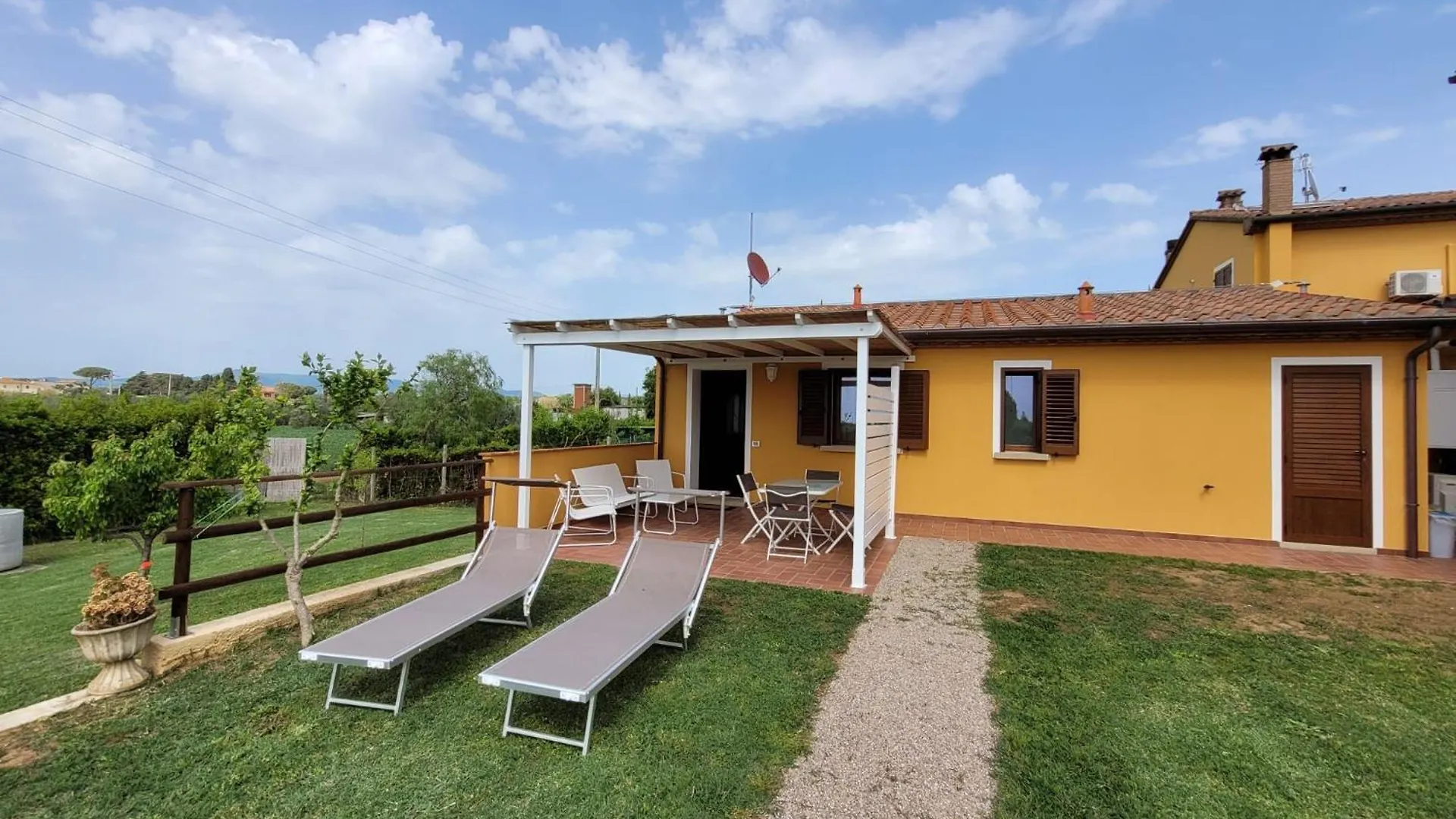 La Casina Di Campagna Tra Cecina E Bibbona Villa 0*, Cecina (Livorno) Italy
